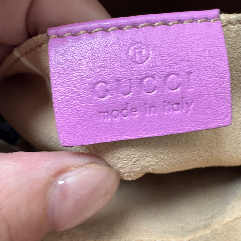 GUCCI 紫粉色 皮革 馬夢包 MARMONT 相機包-15