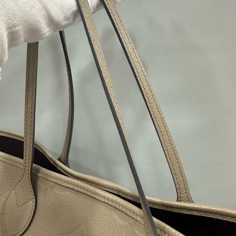 LV m45686 奶茶牛皮壓紋neverfull mm 子母包-35