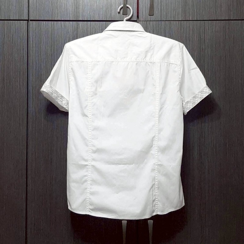 絕版BURBERRY 博柏利 BLUE LABEL 藍標 大戰馬 男白色經典格紋袖領修身短袖襯衫LL-1