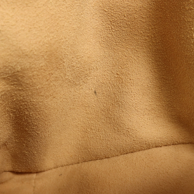 GUCCI 牛皮皮革GG Marmont銀扣肩背袋-13