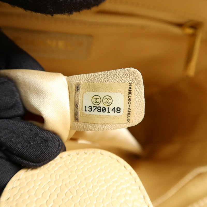 CHANEL 牛皮皮革PST Petite Shopping Tote Bag金扣肩背袋-8