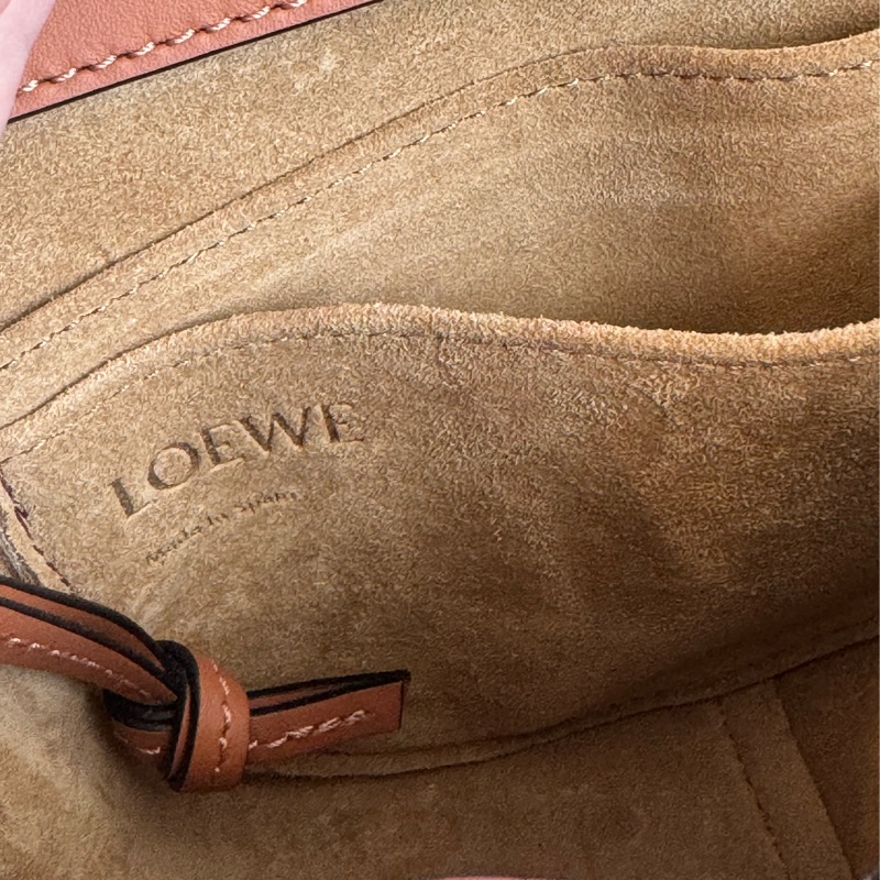 Loewe 焦糖色 GATE pm寬帶斜背包-7