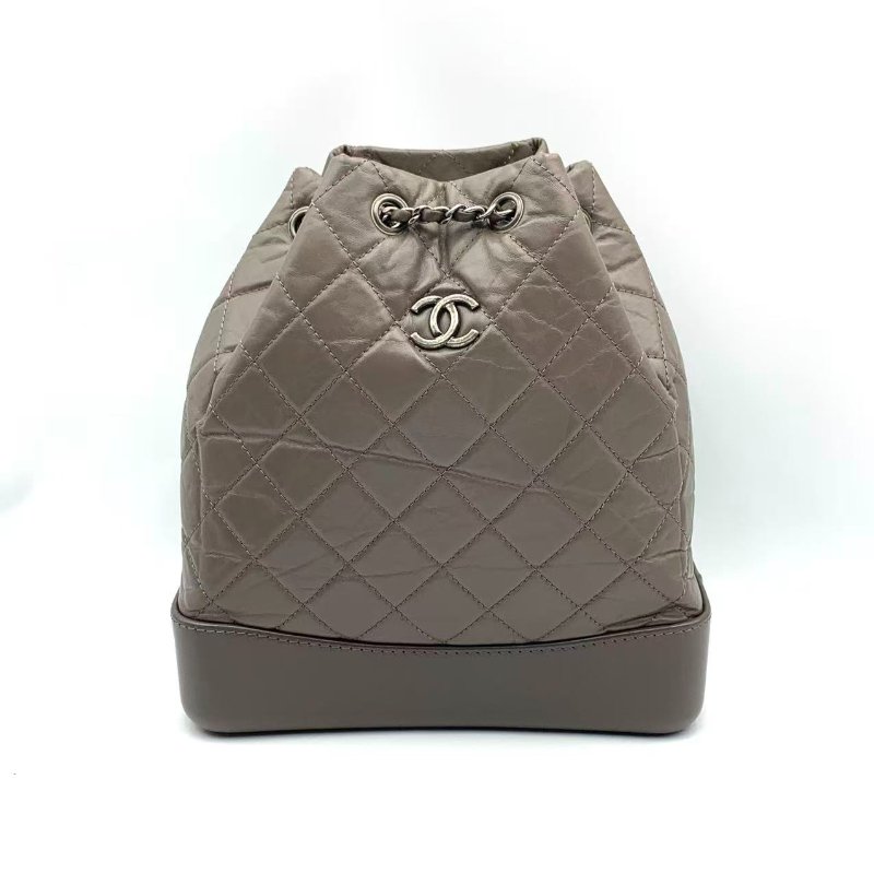 CHANEL Gabrielle 啡色流浪背囊 中號-0