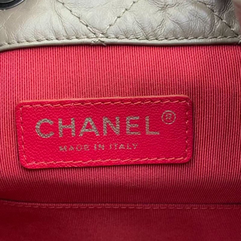 CHANEL Gabrielle 啡色流浪背囊 中號-4