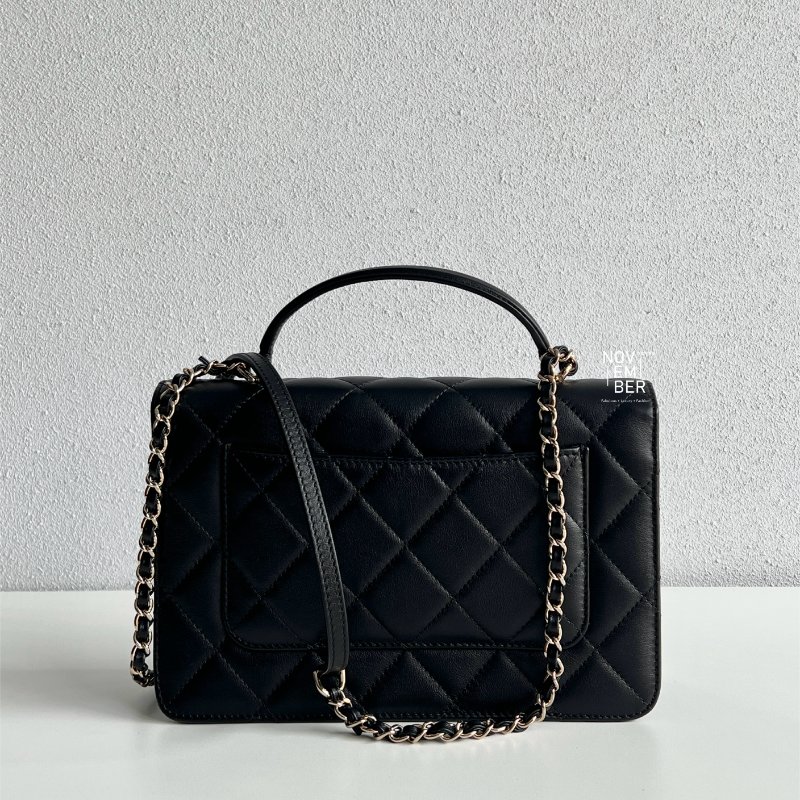 閒置新💖 Chanel 香奈兒 Coco Lady 手柄翻蓋包 黑色淡金釦-5