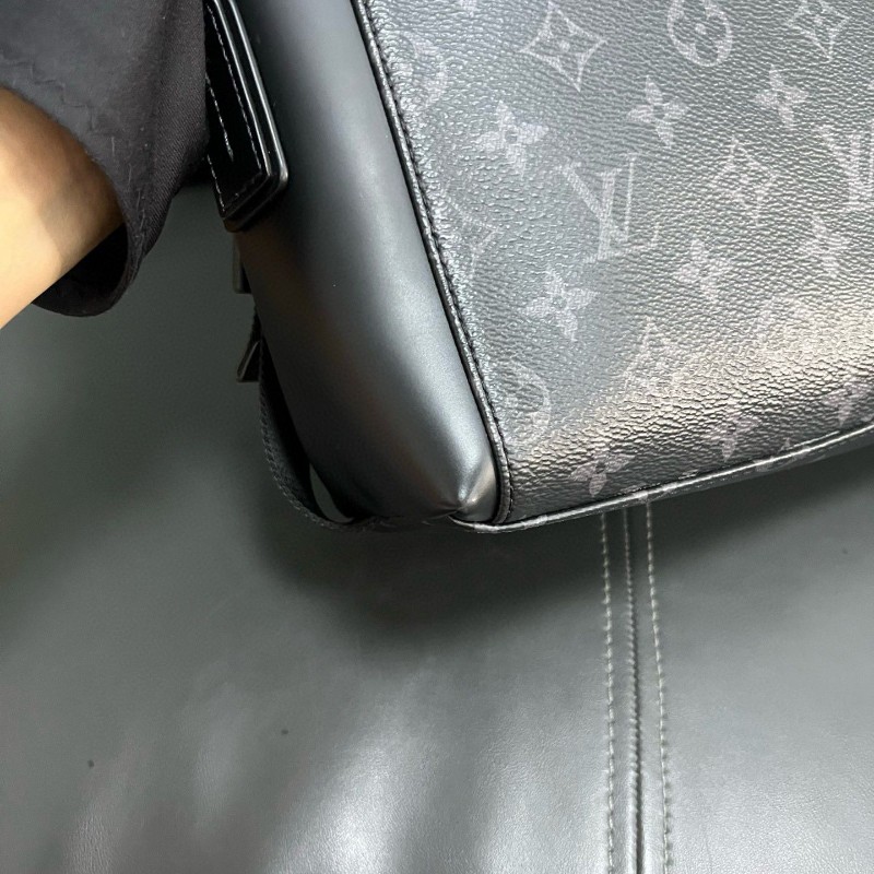 Lv voyager
黑武士郵差包 小號-13