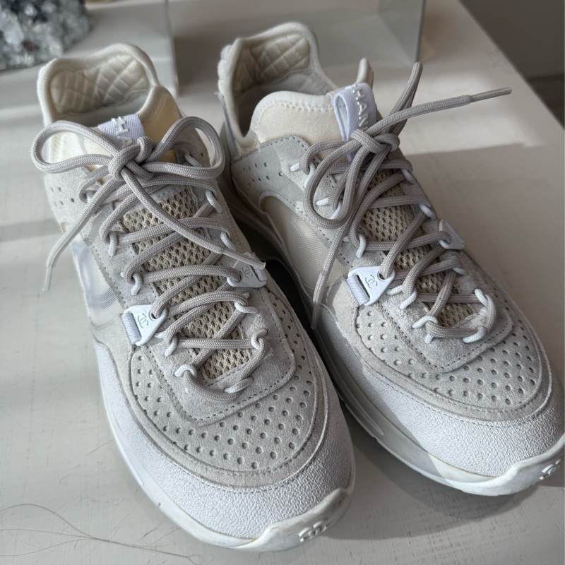 CHANEL 白武士運動鞋 37.5號-2