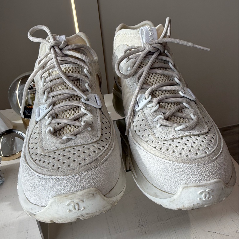 CHANEL 白武士運動鞋 37.5號-3