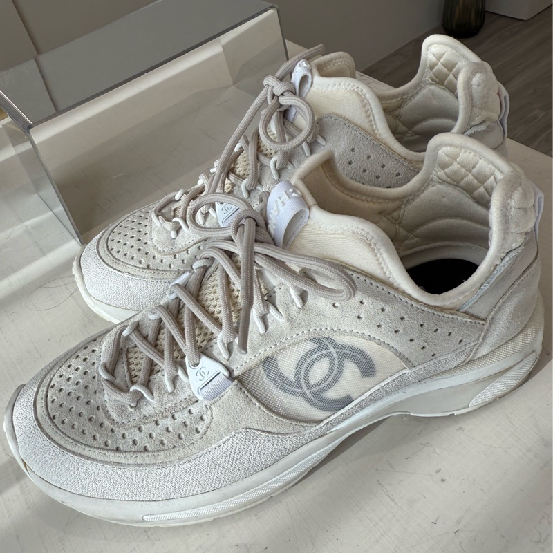 CHANEL 白武士運動鞋 37.5號-4