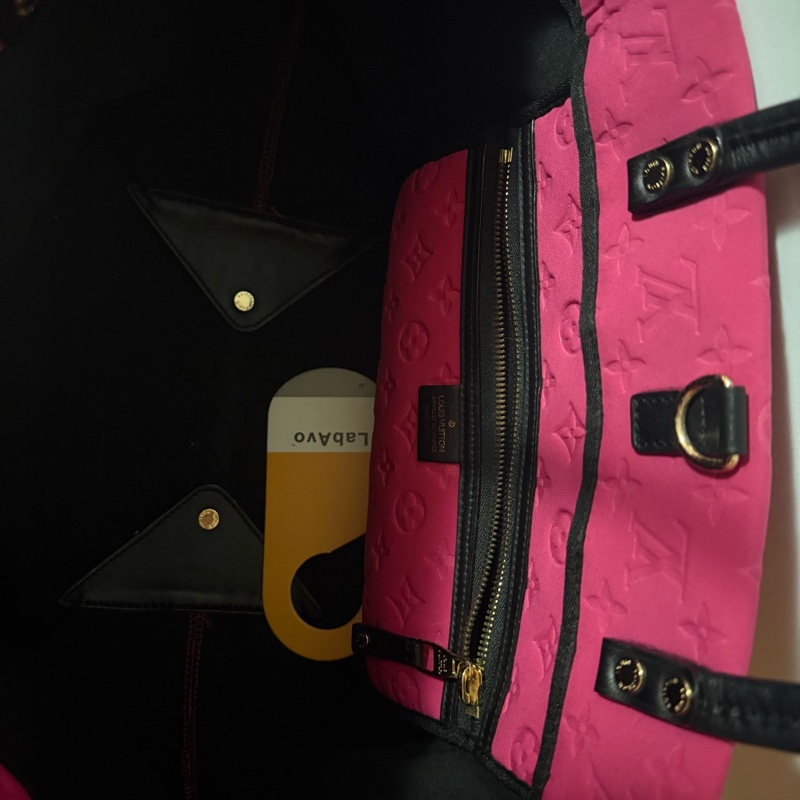 「Louis Vuitton Monogram Embossed Neoprene Scuba MM-0