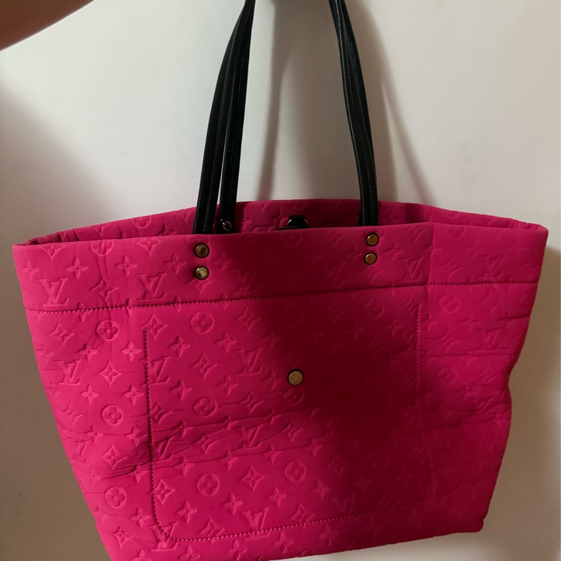 「Louis Vuitton Monogram Embossed Neoprene Scuba MM-2