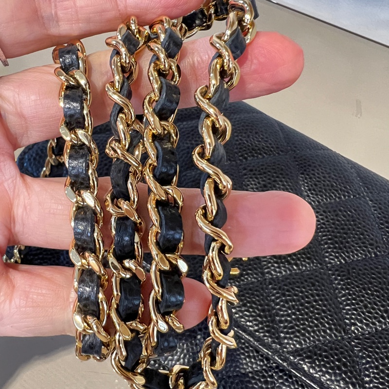 chanel 黑荔枝牛皮WOC金釦下蓋6卡斜背包-12