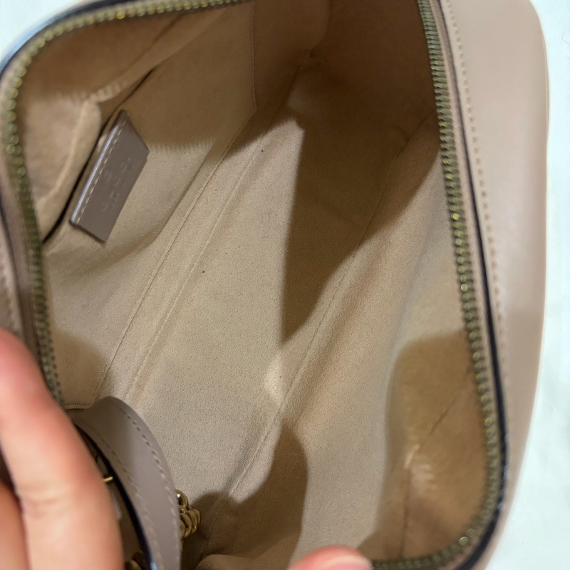 GUCCI GG Marmont皮革山形紋肩背相機包 裸粉色 24公分-8