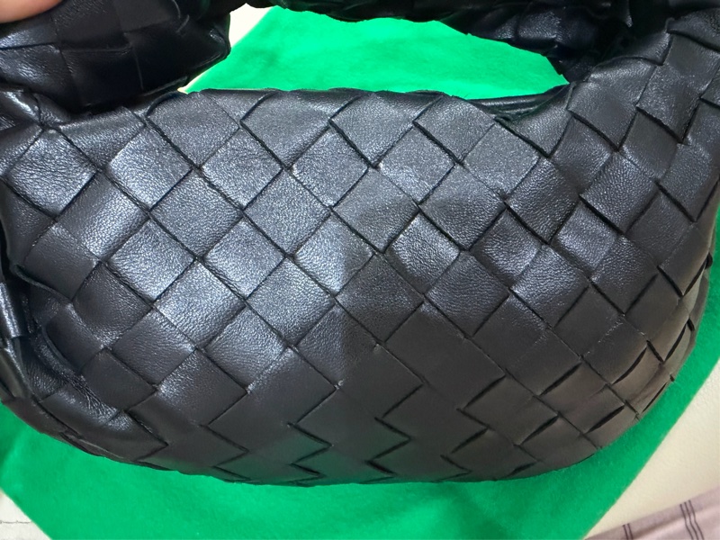 BOTTEGA VENETA BV Mini Jodie 迷你小羊皮編織 手提包 黑色-9