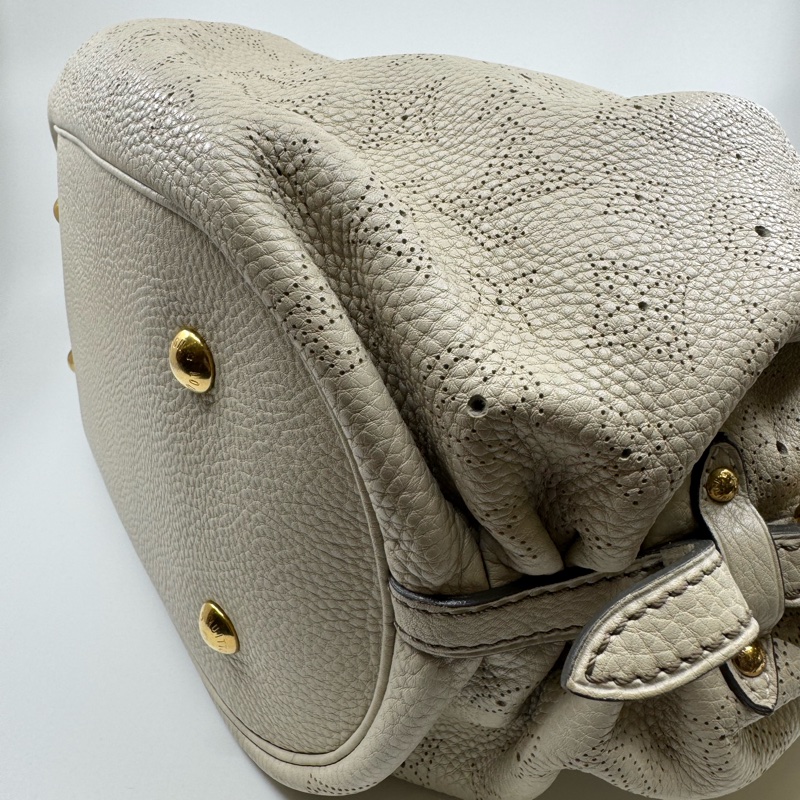 LV Mahina Bag Beige colour 皮革 配 金扣-14