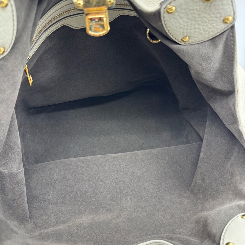 LV Mahina Bag Beige colour 皮革 配 金扣-18