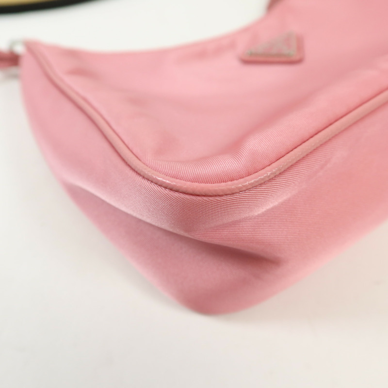 PRADA 尼龍Re-Edition 2005銀扣肩背袋-15