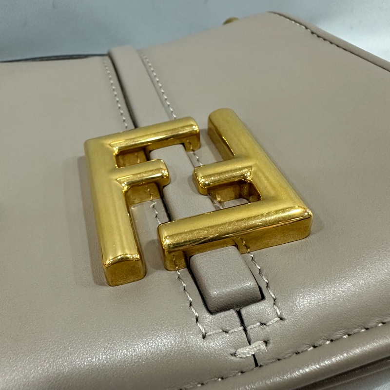 fendi 8BS082 大象灰牛皮FF金釦馬鞍包 斜背包-10