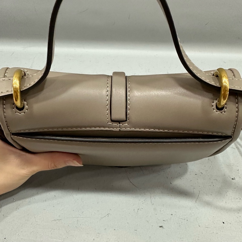 fendi 8BS082 大象灰牛皮FF金釦馬鞍包 斜背包-22