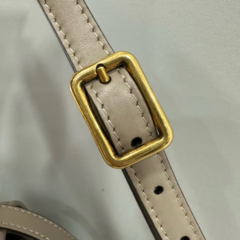 fendi 8BS082 大象灰牛皮FF金釦馬鞍包 斜背包-44