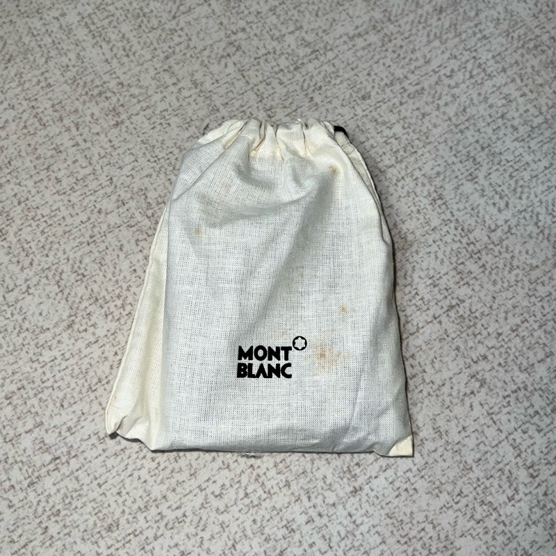 MONTBLANC 4810 Westside 六角星 LOGO 水波紋牛皮 三卡對折名片夾（黑色）-5