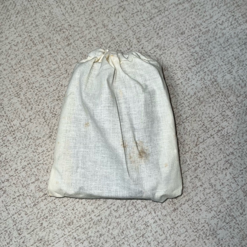 MONTBLANC 4810 Westside 六角星 LOGO 水波紋牛皮 三卡對折名片夾（黑色）-6