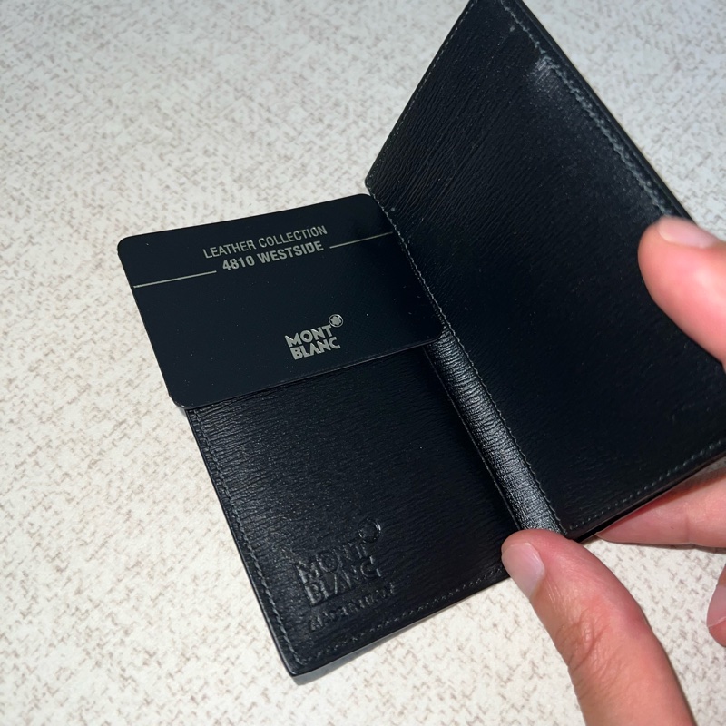 MONTBLANC 4810 Westside 六角星 LOGO 水波紋牛皮 三卡對折名片夾（黑色）-10