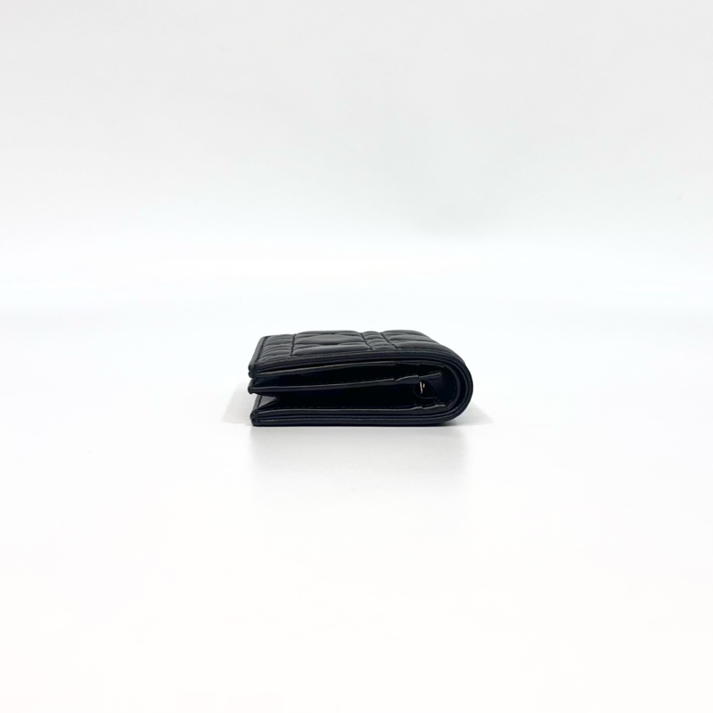 DIOR黑金Lady Dior Gardenia羊皮迷你錢包S0178ONMJ_M900-10