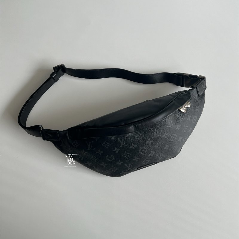 99新🆕 有購證🙌🏻 Louis Vuitton LV 路易威登 Discovery 男士黑老花腰包-1