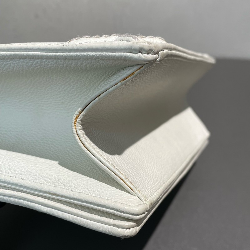 Dior 2016限量口鏤空鑽扣款Diorama 白色盾牌包-21