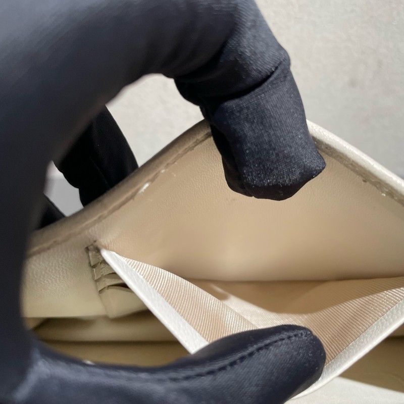 Miumiu 褶皺鏈條包 三拼色 白銀灰 限量色 斜背包肩背包-21