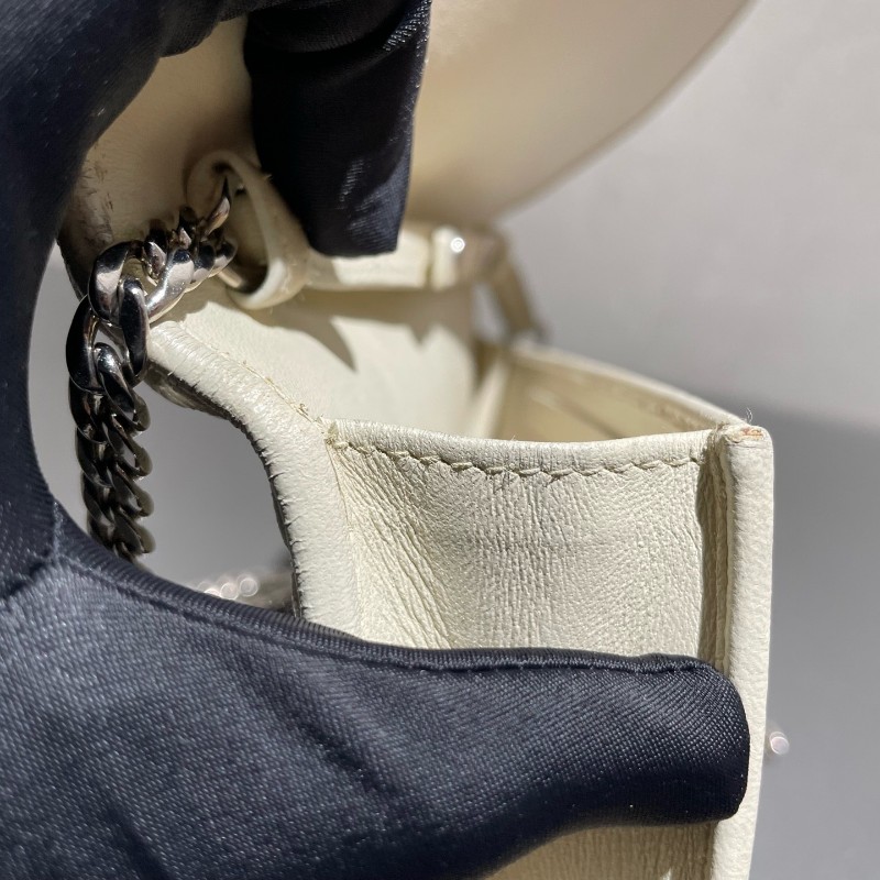 Miumiu 褶皺鏈條包 三拼色 白銀灰 限量色 斜背包肩背包-26