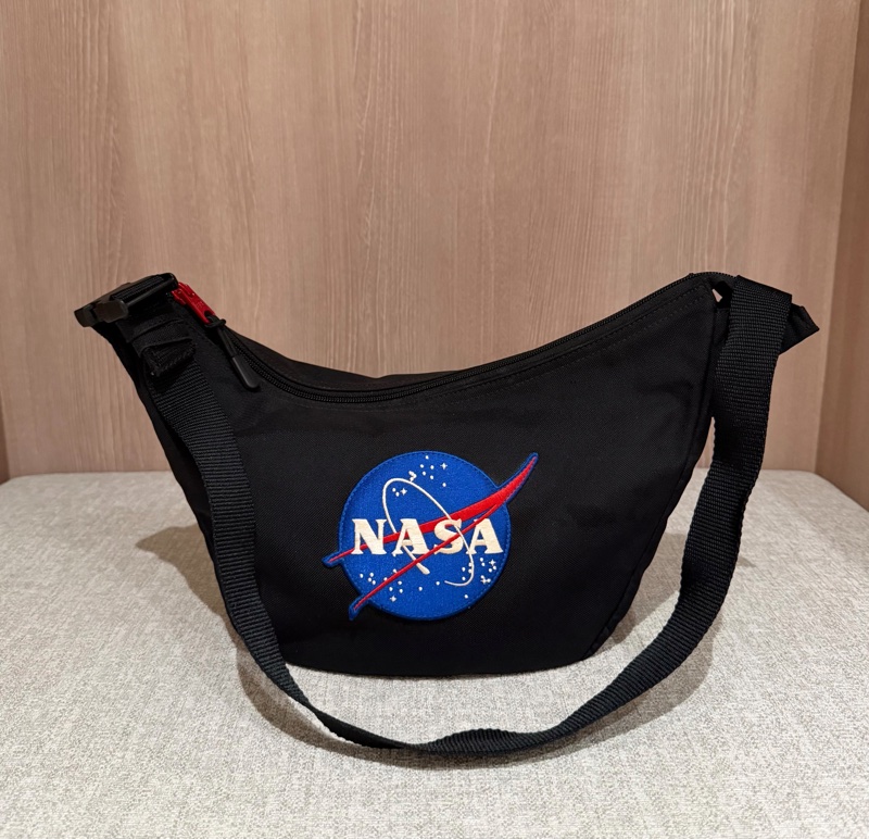 Balenciaga 巴黎世家 NASA 黑色 尼龍 胸包 胸背包 側背包 斜背包 手提包 肩背包-0