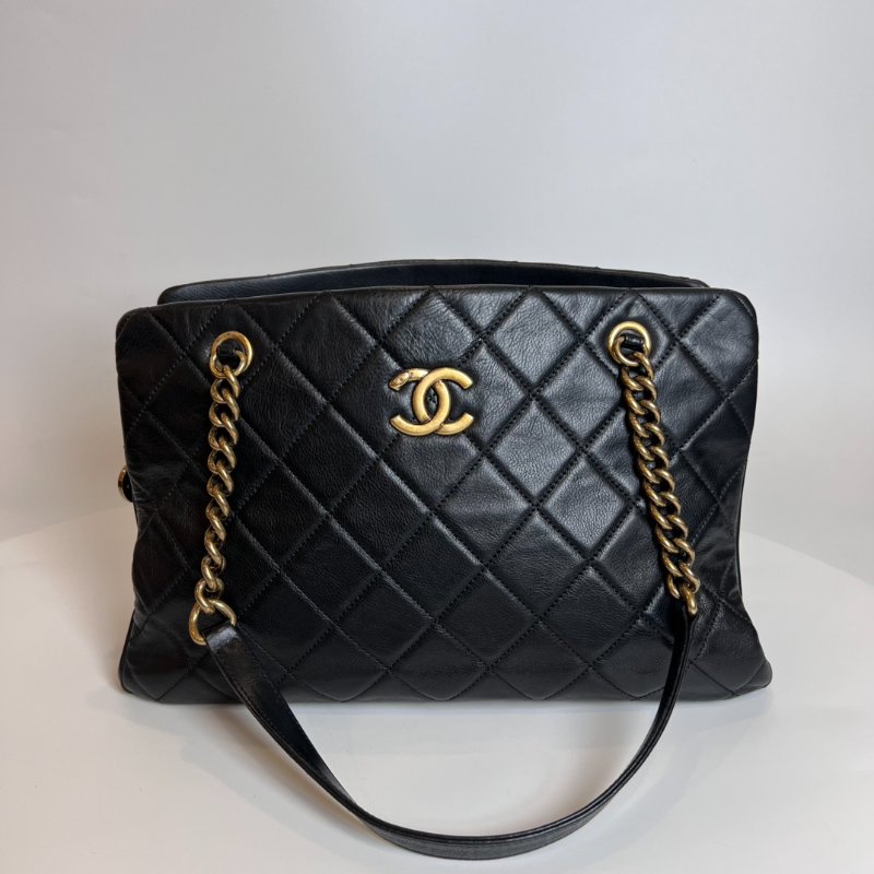 CHANEL 金釦菱格紋手提托特包黑-0