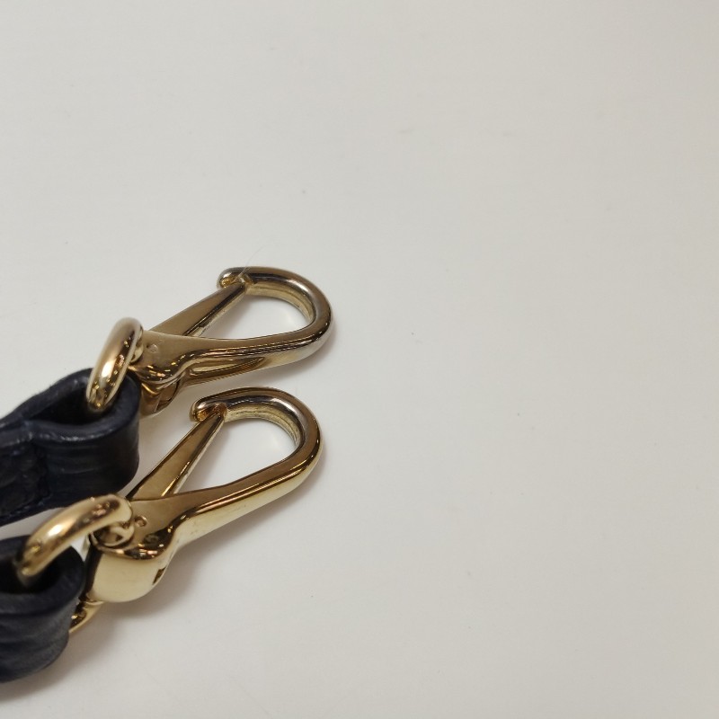 Burberry Orchard牛皮橢圓廓形斜挎單肩包-11