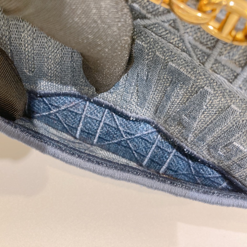 TW4493 CHRISTIAN DIOR 迪奧小號牛仔布皮經典CD logo翻蓋式鍊帶包包CANNAGE SMALL CARGO BAG DENIM-34