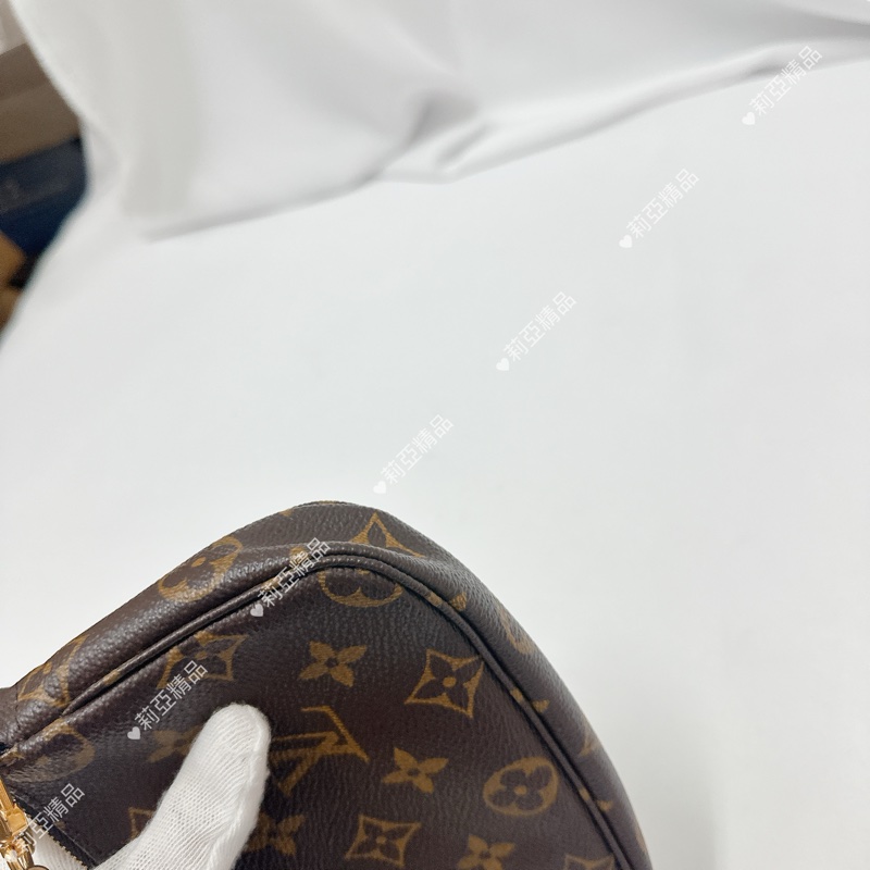 莉亞精品♡ LV 小麻將 二手美包-8