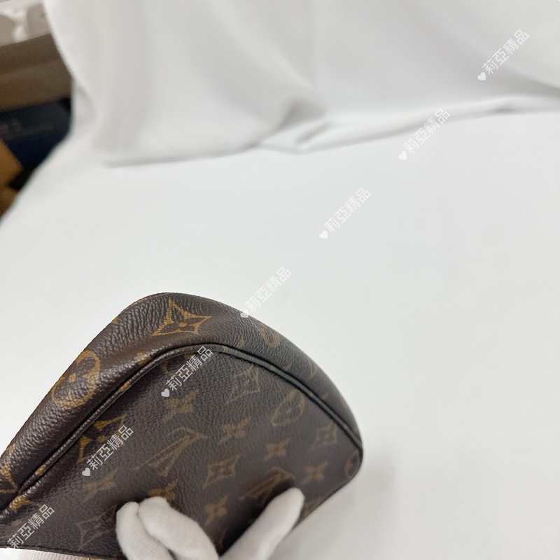 莉亞精品♡ LV 小麻將 二手美包-10