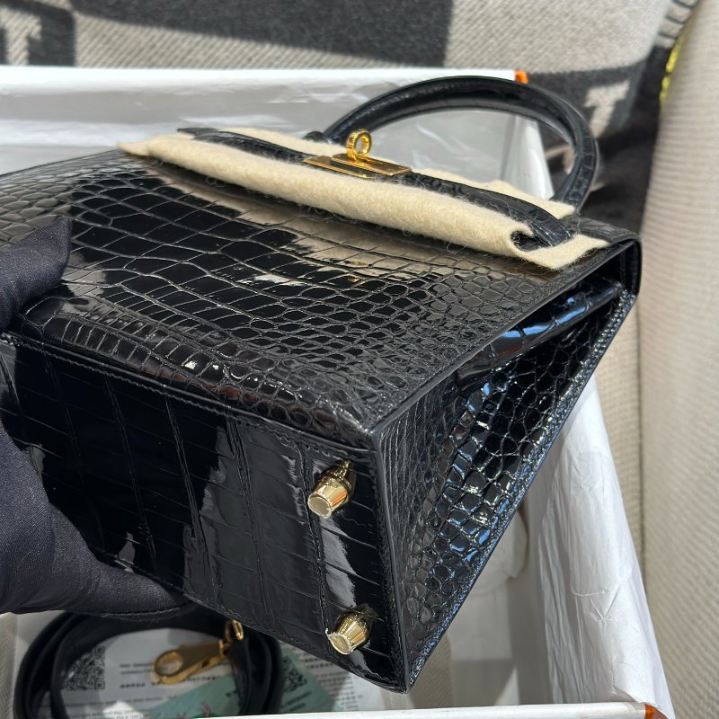 【精選天菜】HERMES 25CM KELLY 黑金 亮面鱷魚-7