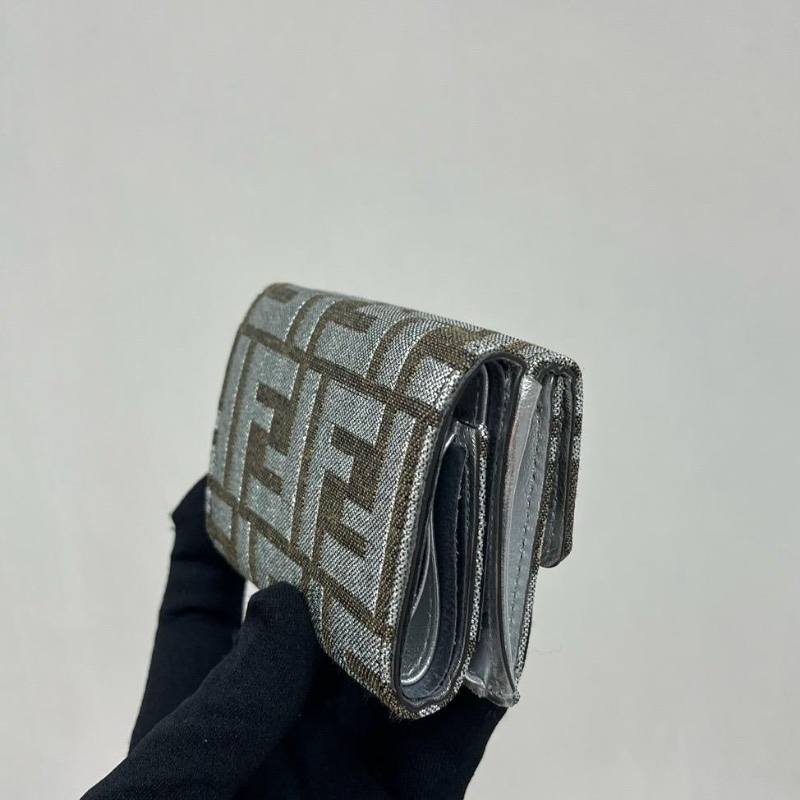 Fendi Baguette wallet-1