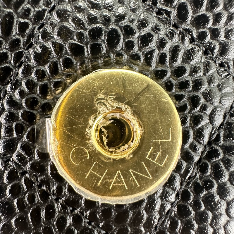 CHANEL 黑金魚子醬牛皮 WOC 鏈條包 晶片款 2024年全套有單-9
