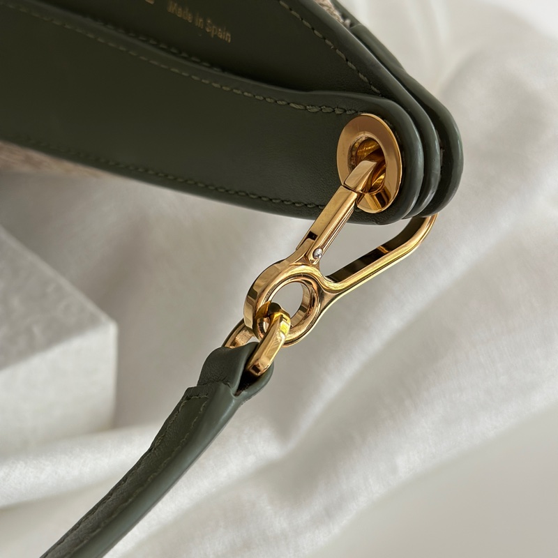 半價折扣 Loewe Luna 半月包 腋下包-12