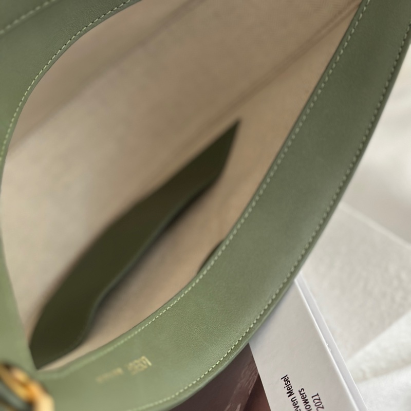 半價折扣 Loewe Luna 半月包 腋下包-14