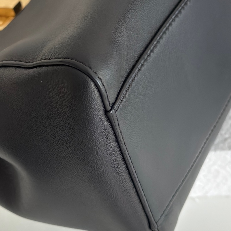 半價折扣 Fendi Peekaboo 迷你 躲貓貓 黑金-8