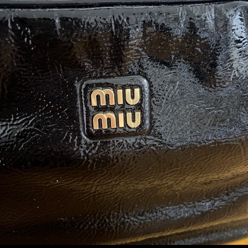 Miu Miu Beau質感漆皮黑公文包/保齡球包（大號）-3