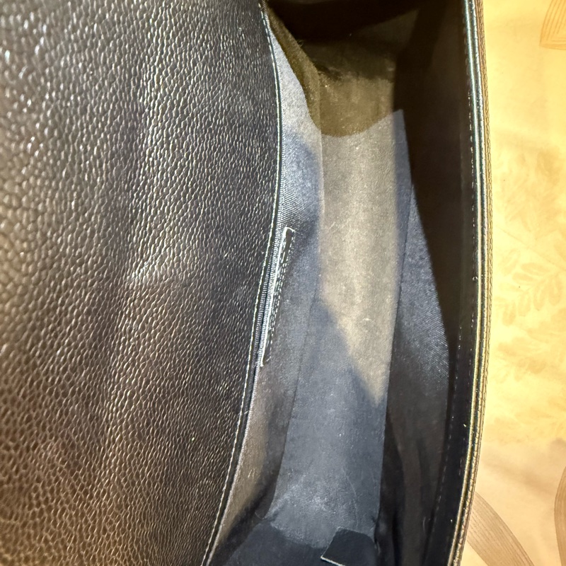 CHANEL 黑銀荔枝山型紋BOY25-4