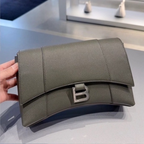 ［全新］巴黎世家Downtown中號