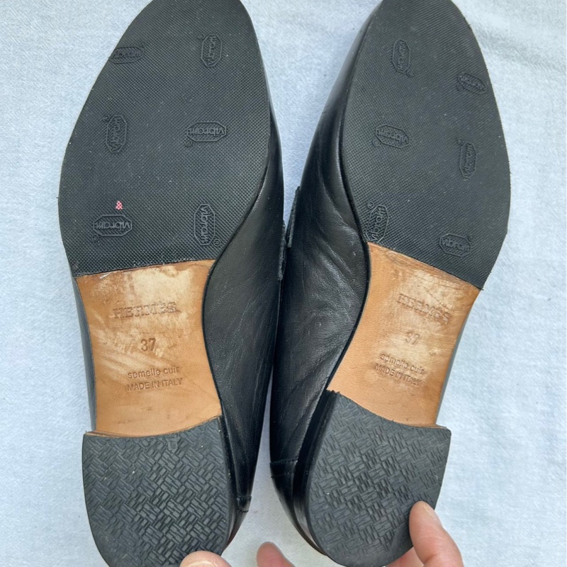 Hermes/愛馬仕黑色樂福鞋，37碼，經典H銀扣設計-14