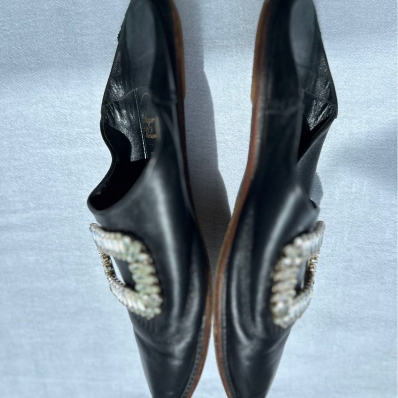 Roger Vivier RV黑色水鑽穆勒鞋，37碼，經典水鑽方扣設計-7