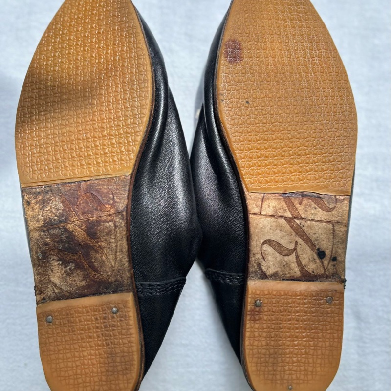 Roger Vivier RV黑色水鑽穆勒鞋，37碼，經典水鑽方扣設計-11